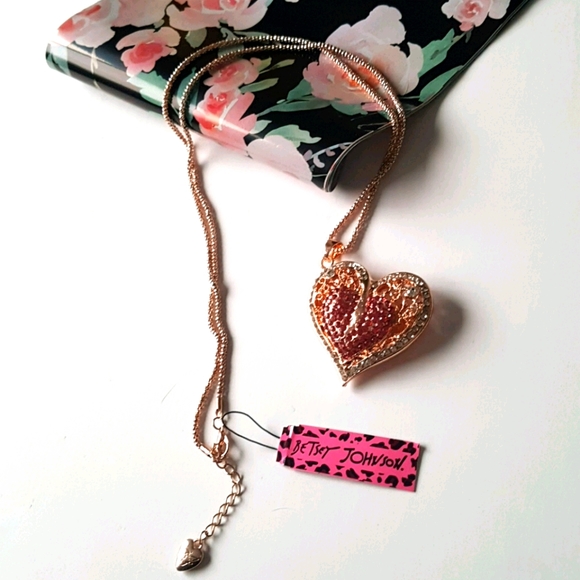 Betsey Johnson Style Necklace Heart Crystal Pendant - Picture 3 of 10